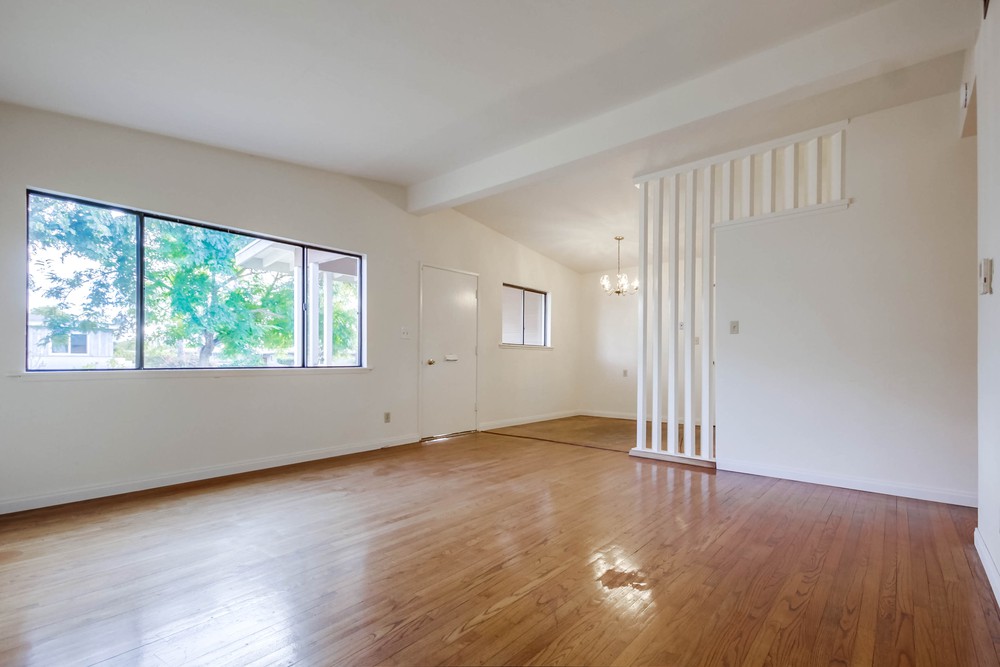 Virtual tour photo 9 of 41 for 8404 Onalaska Ave