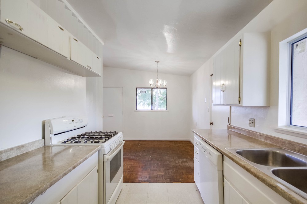 Virtual tour photo 18 of 41 for 8404 Onalaska Ave