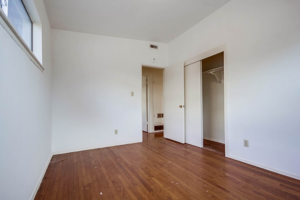 Virtual tour photo 26 of 41 for 8404 Onalaska Ave