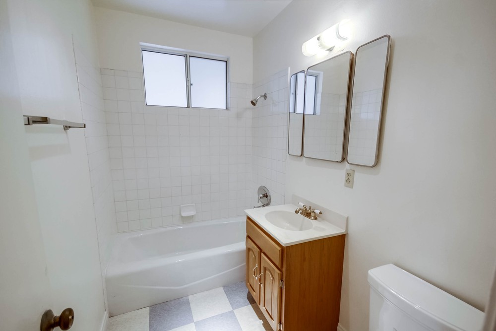 Virtual tour photo 29 of 41 for 8404 Onalaska Ave