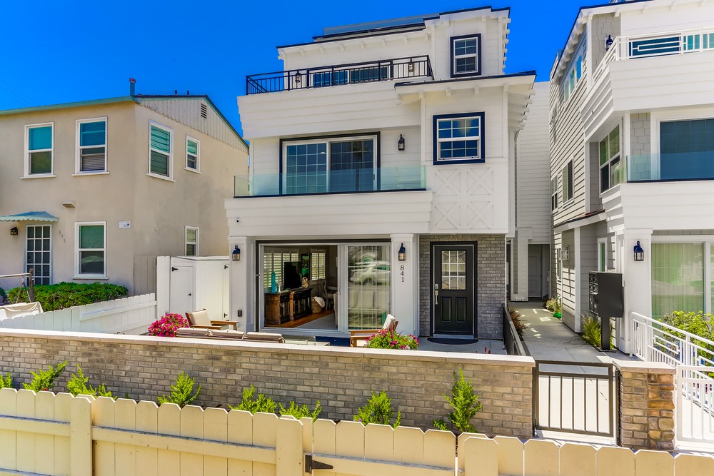 Virtual tour photo 1 of 61 for 841 Jamaica Ct