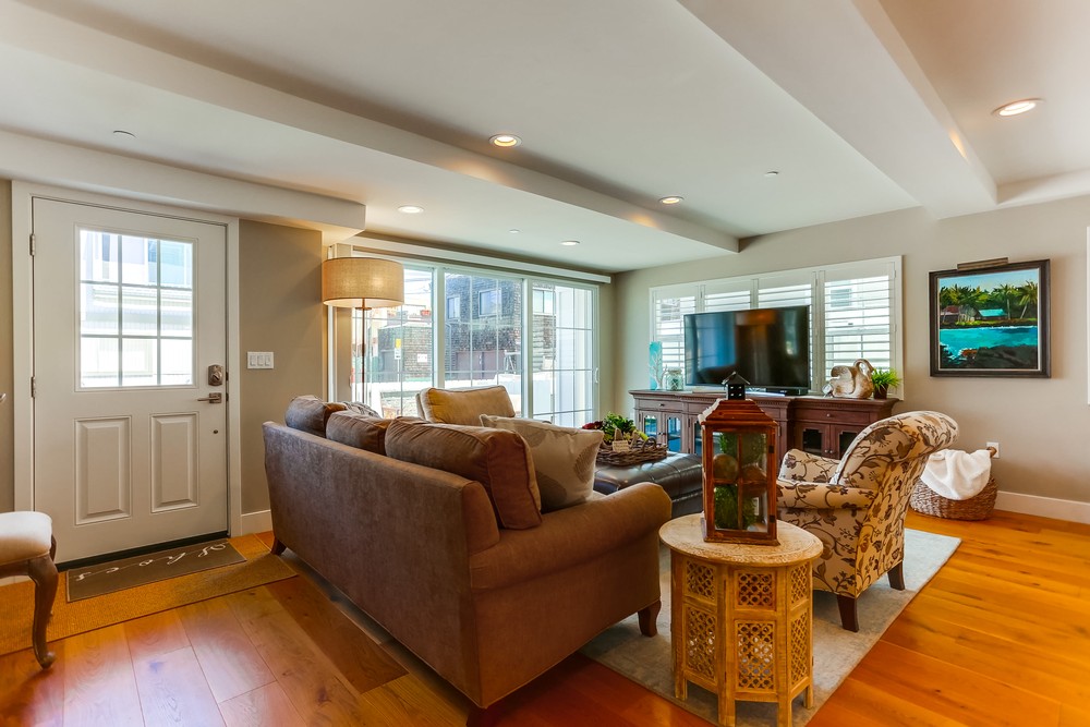 Virtual tour photo 16 of 61 for 841 Jamaica Ct