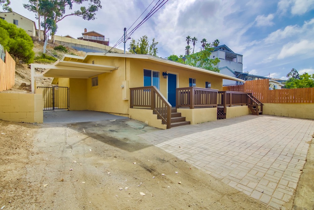 Virtual tour photo 5 of 42 for 841 Winston Dr