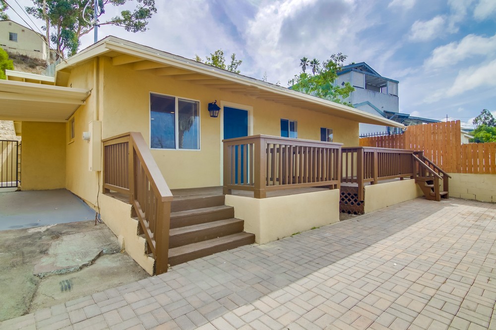 Virtual tour photo 6 of 42 for 841 Winston Dr
