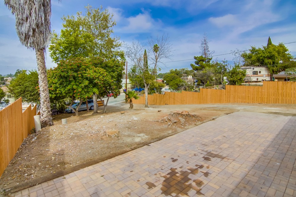 Virtual tour photo 10 of 42 for 841 Winston Dr