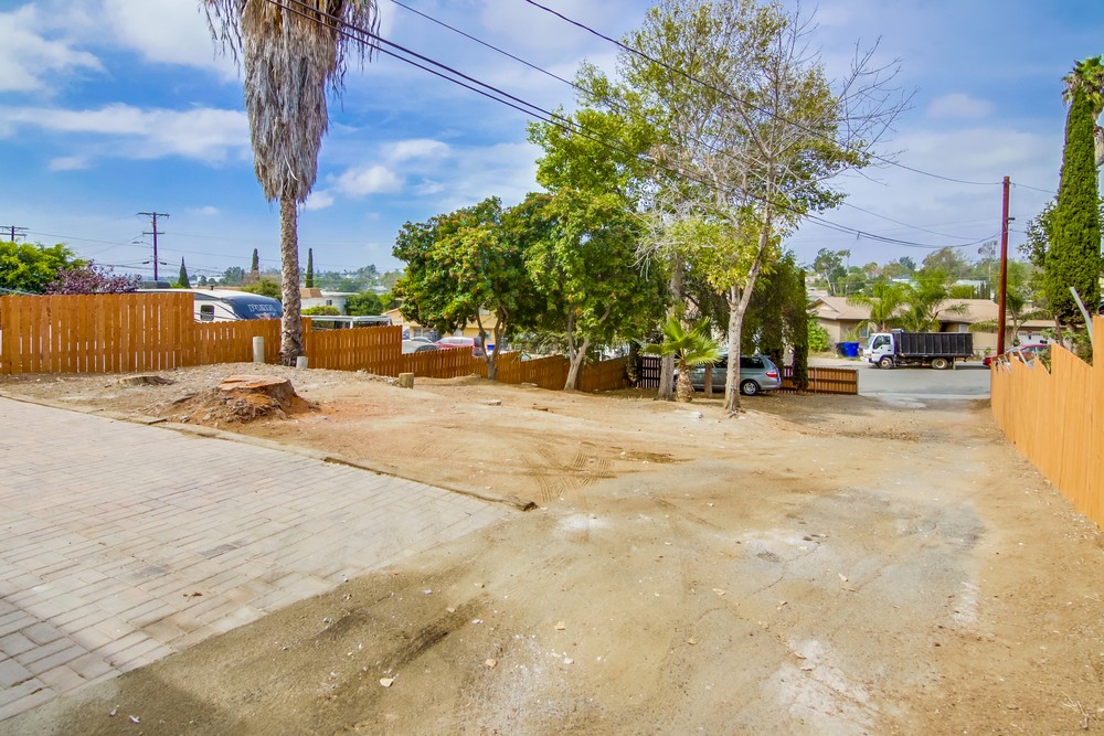 Virtual tour photo 11 of 42 for 841 Winston Dr