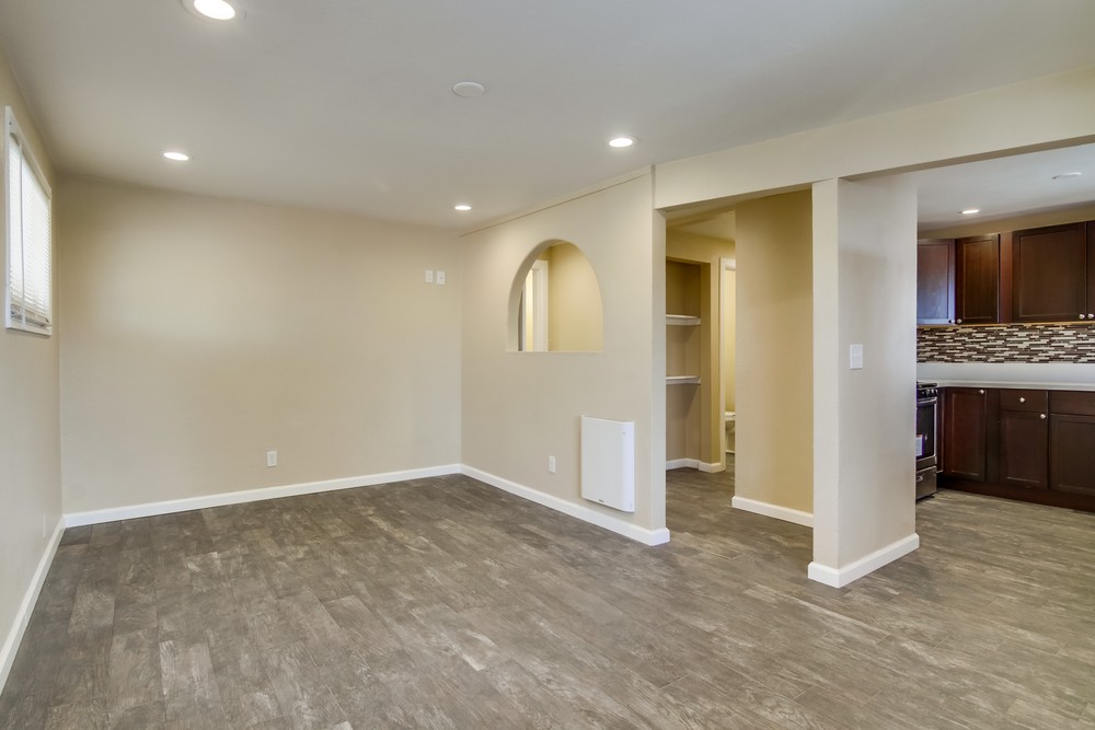 Virtual tour photo 17 of 42 for 841 Winston Dr