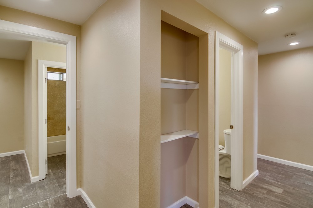 Virtual tour photo 25 of 42 for 841 Winston Dr