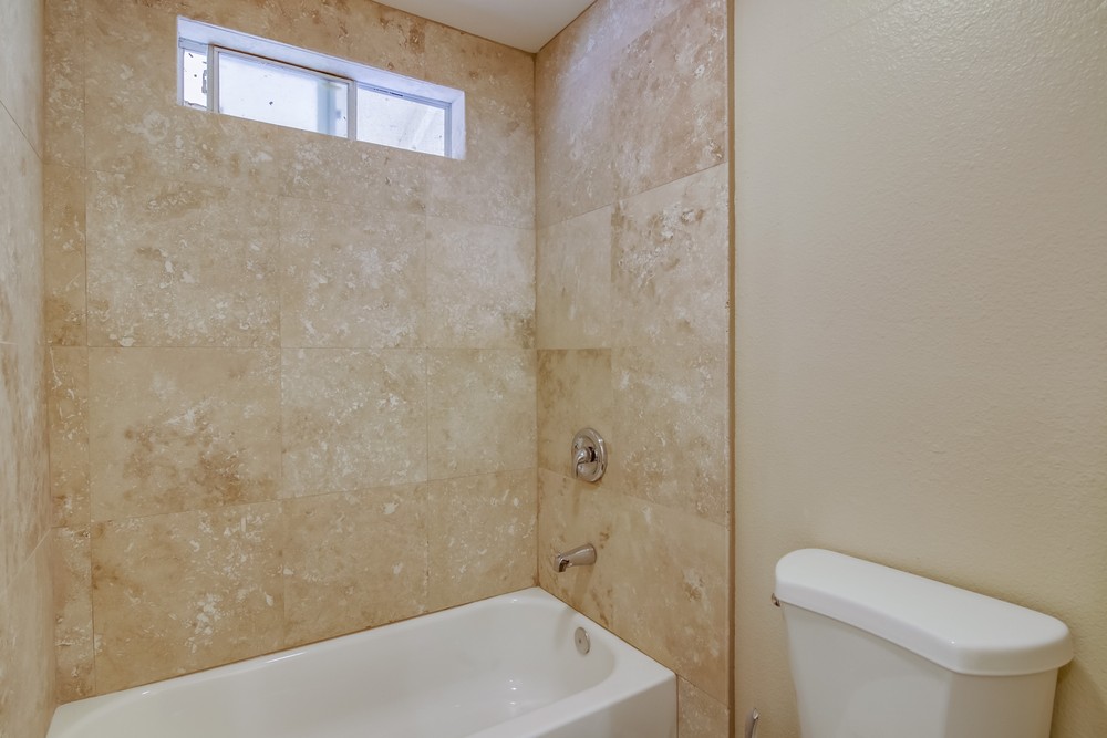 Virtual tour photo 30 of 42 for 841 Winston Dr
