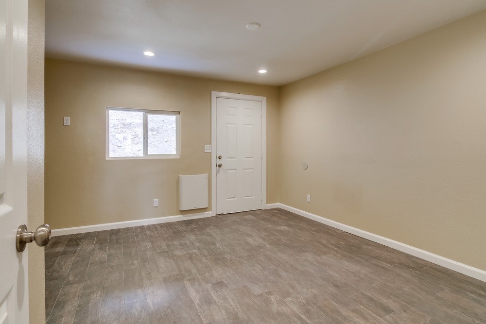Virtual tour photo 31 of 42 for 841 Winston Dr