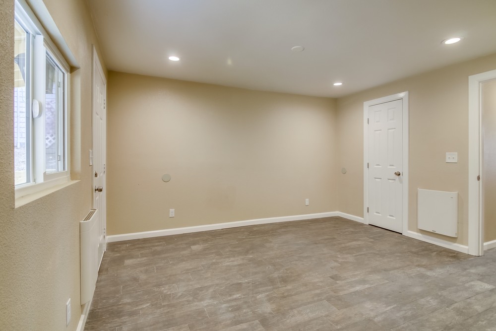 Virtual tour photo 33 of 42 for 841 Winston Dr