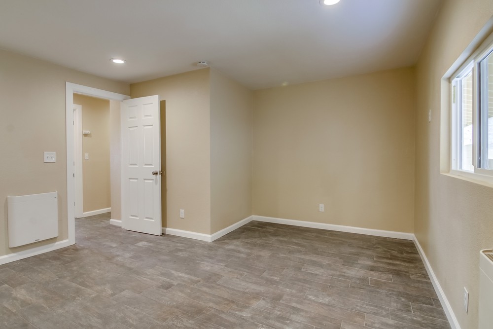 Virtual tour photo 34 of 42 for 841 Winston Dr