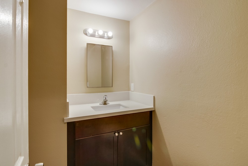 Virtual tour photo 37 of 42 for 841 Winston Dr