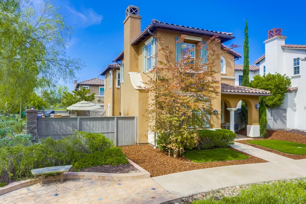 Virtual tour photo 4 of 51 for 8417 Kern Crescent