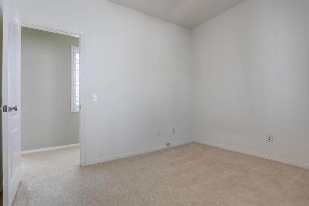 Virtual tour photo 40 of 51 for 8417 Kern Crescent