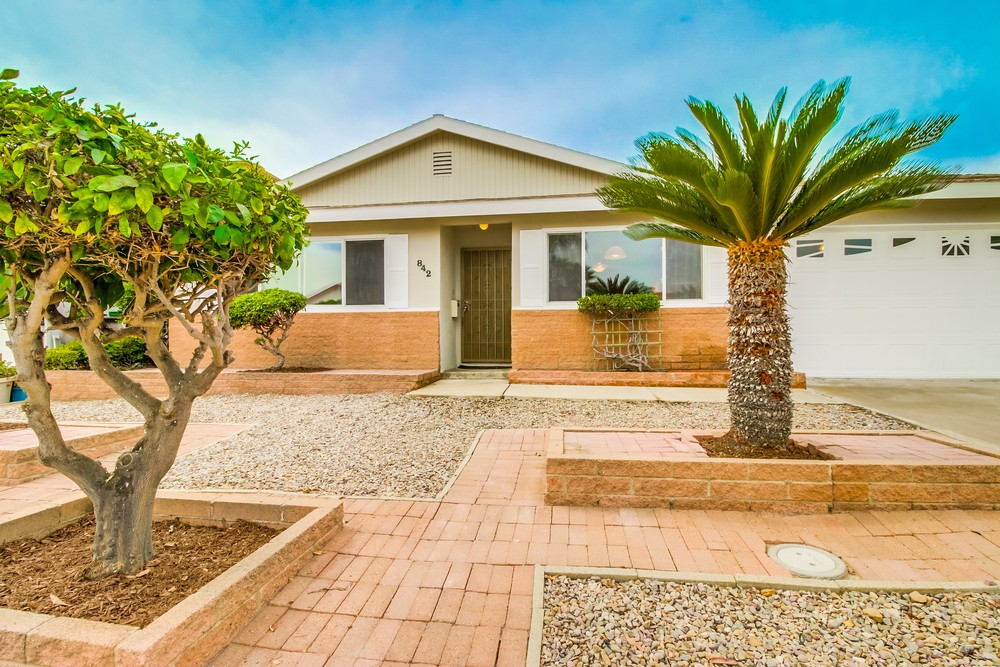 Virtual tour photo 6 of 51 for 842 Grissom St