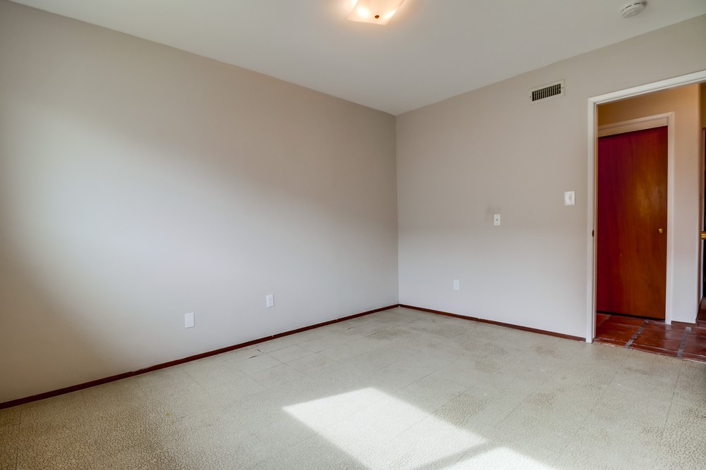 Virtual tour photo 30 of 51 for 842 Grissom St