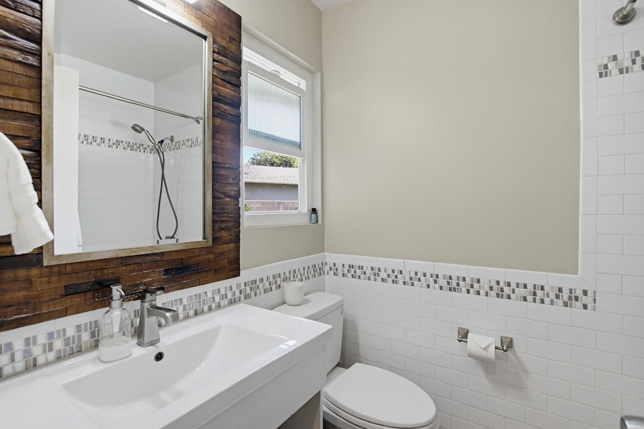 Virtual tour photo 21 of 70 for 8426 Fireside Ave