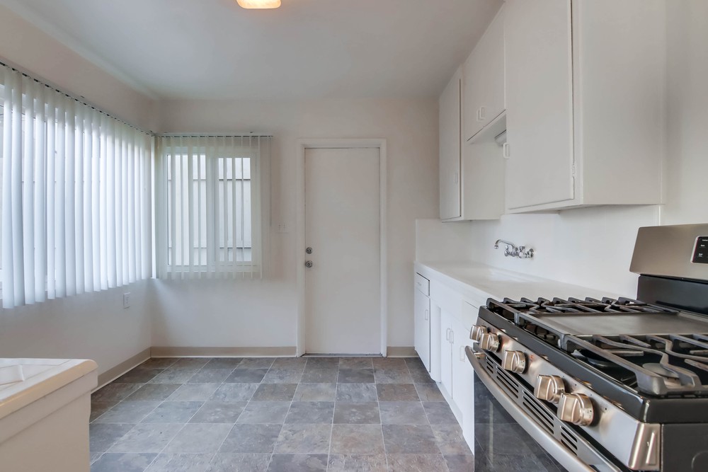 Virtual tour photo 11 of 22 for 843 Felspar St