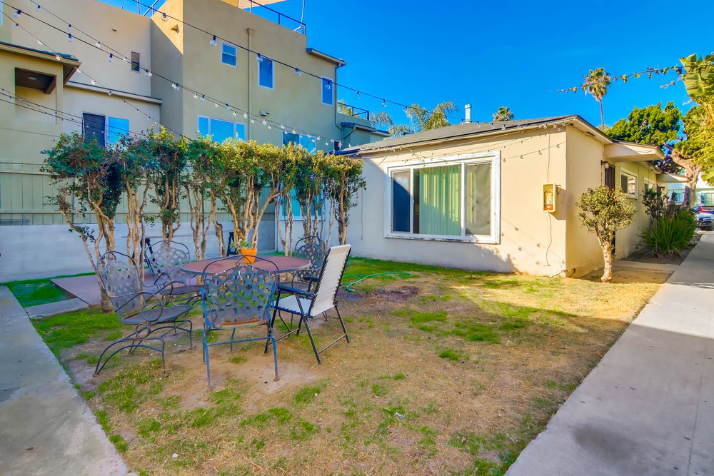 Virtual tour photo 23 of 22 for 843 Felspar St