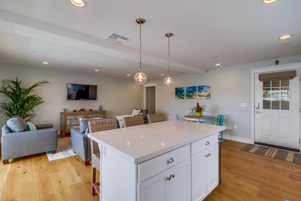 Virtual tour photo 21 of 43 for 843 Jamaica Ct
