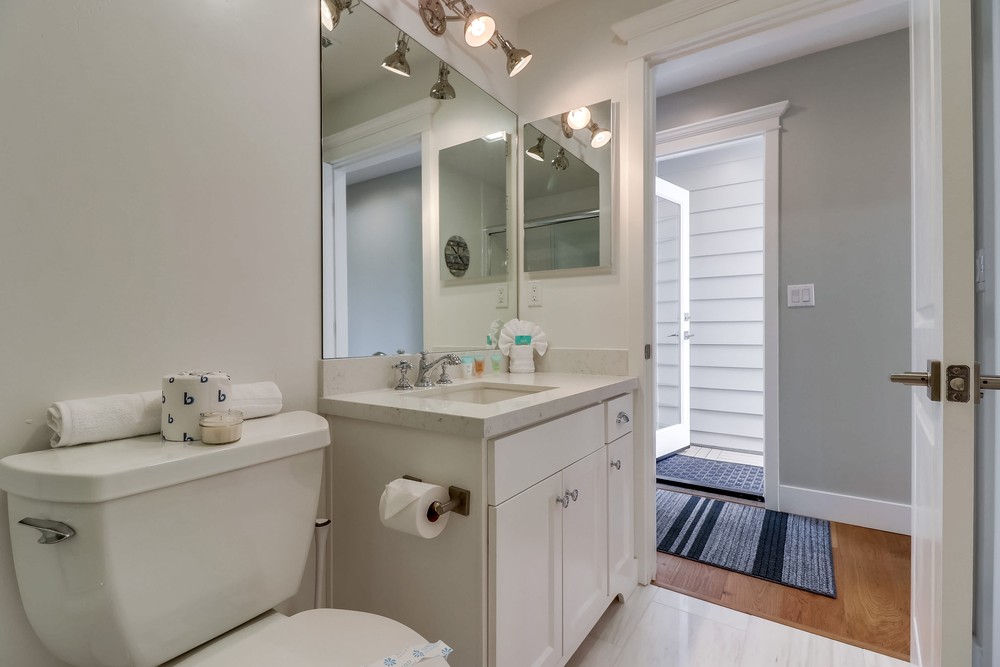 Virtual tour photo 32 of 43 for 843 Jamaica Ct