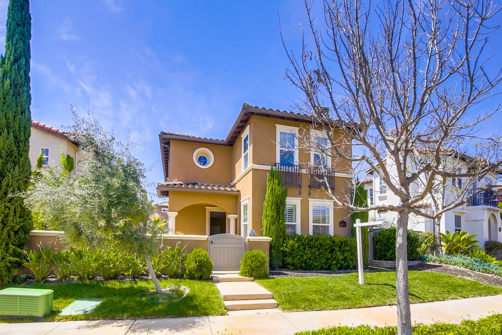 Virtual tour photo 1 of 49 for 8432 Kern Crescent
