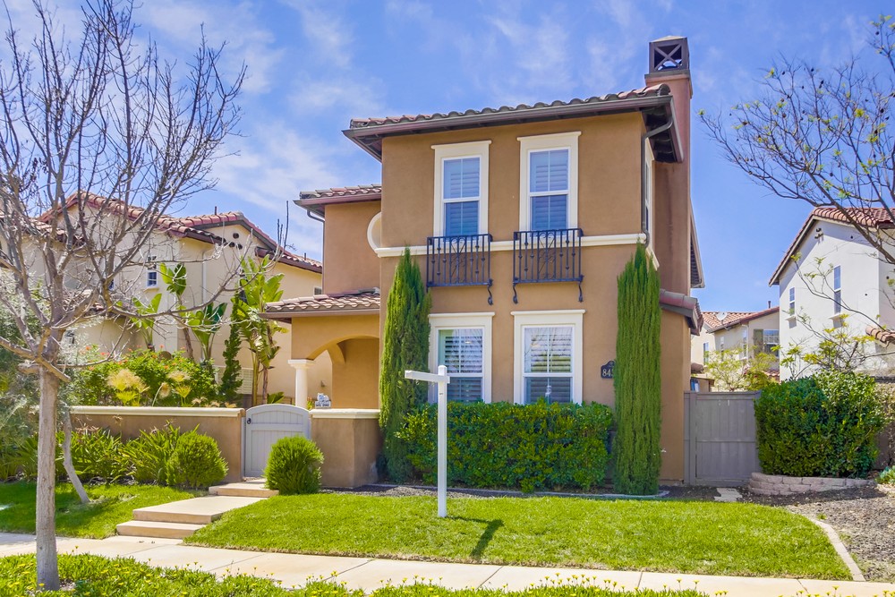Virtual tour photo 5 of 49 for 8432 Kern Crescent