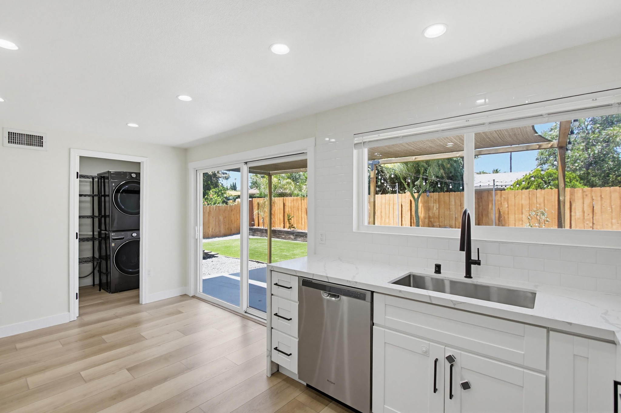 Virtual tour photo 16 of 44 for 8434 Kreiner Way
