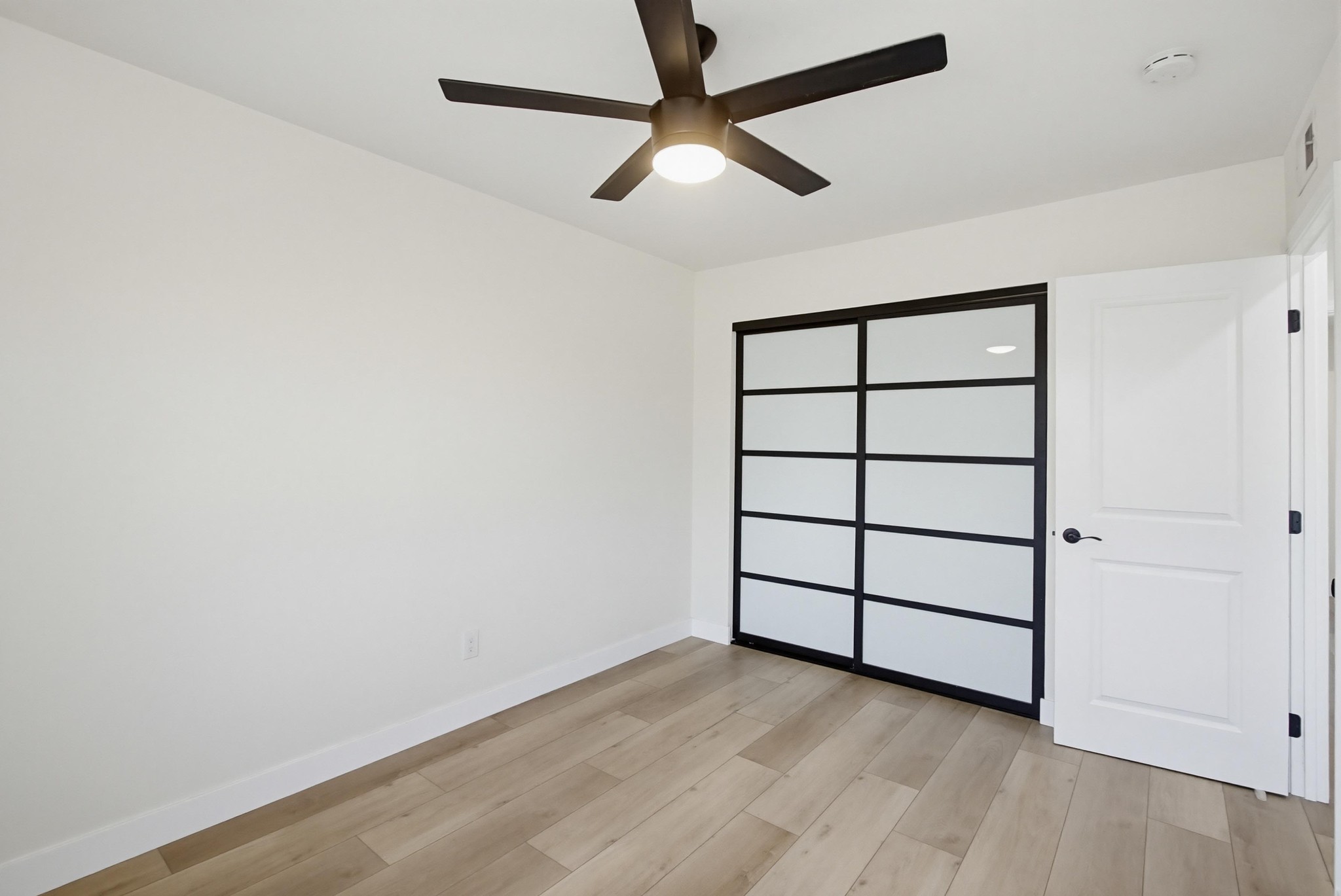 Virtual tour photo 27 of 44 for 8434 Kreiner Way