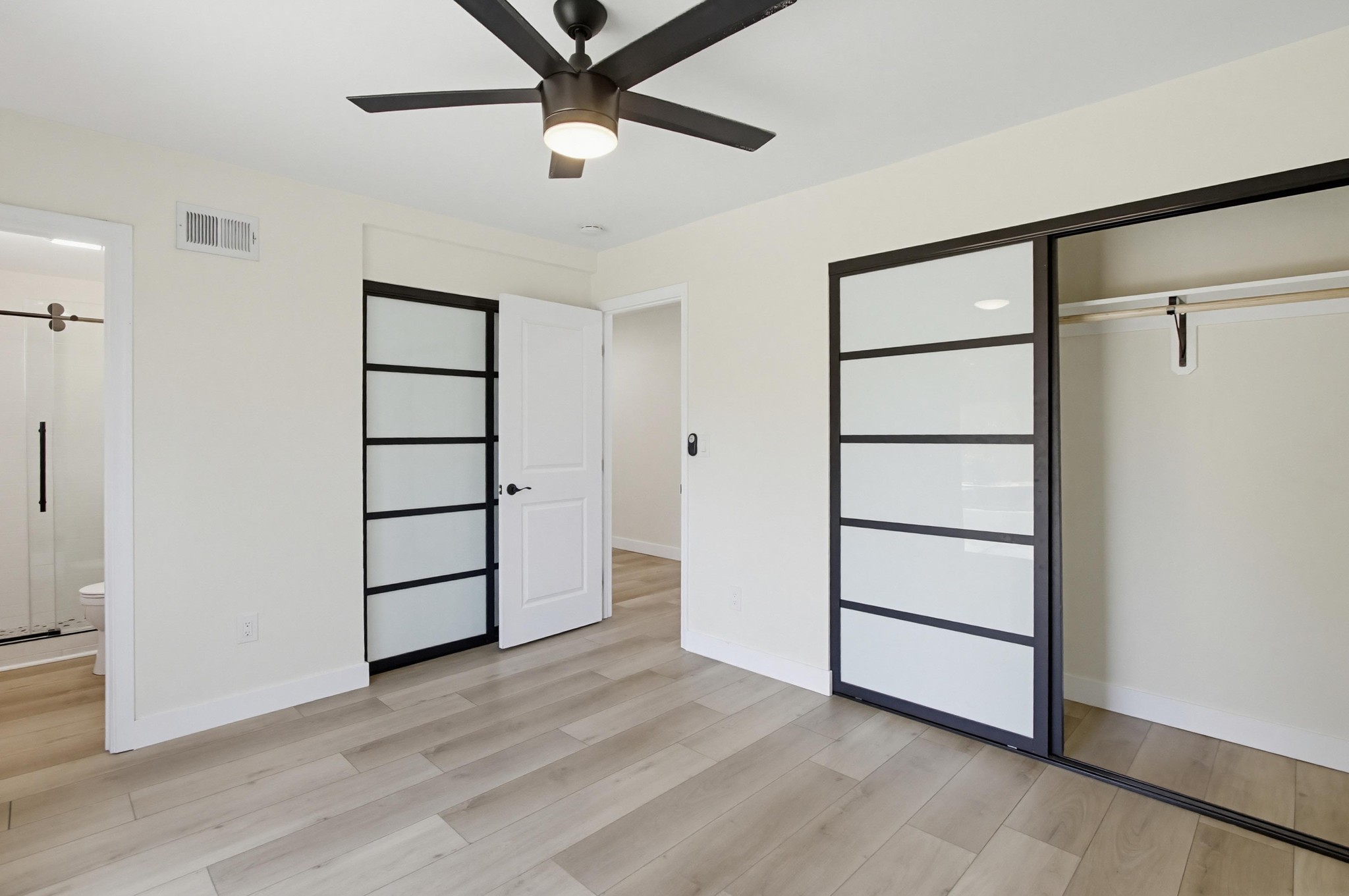 Virtual tour photo 32 of 44 for 8434 Kreiner Way