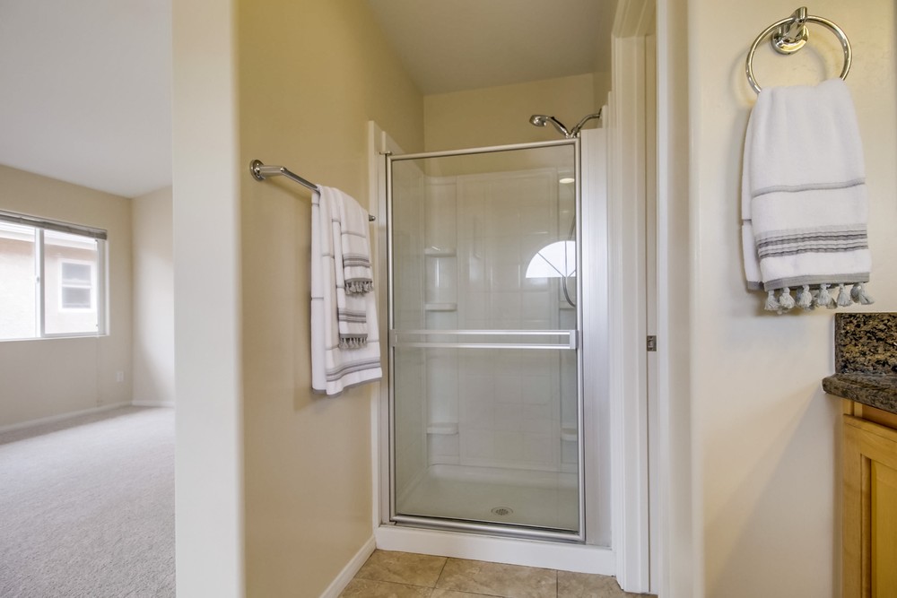 Virtual tour photo 33 of 57 for 844 18th St