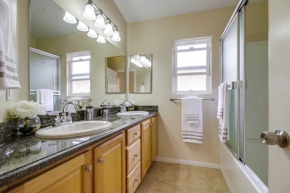 Virtual tour photo 40 of 57 for 844 18th St