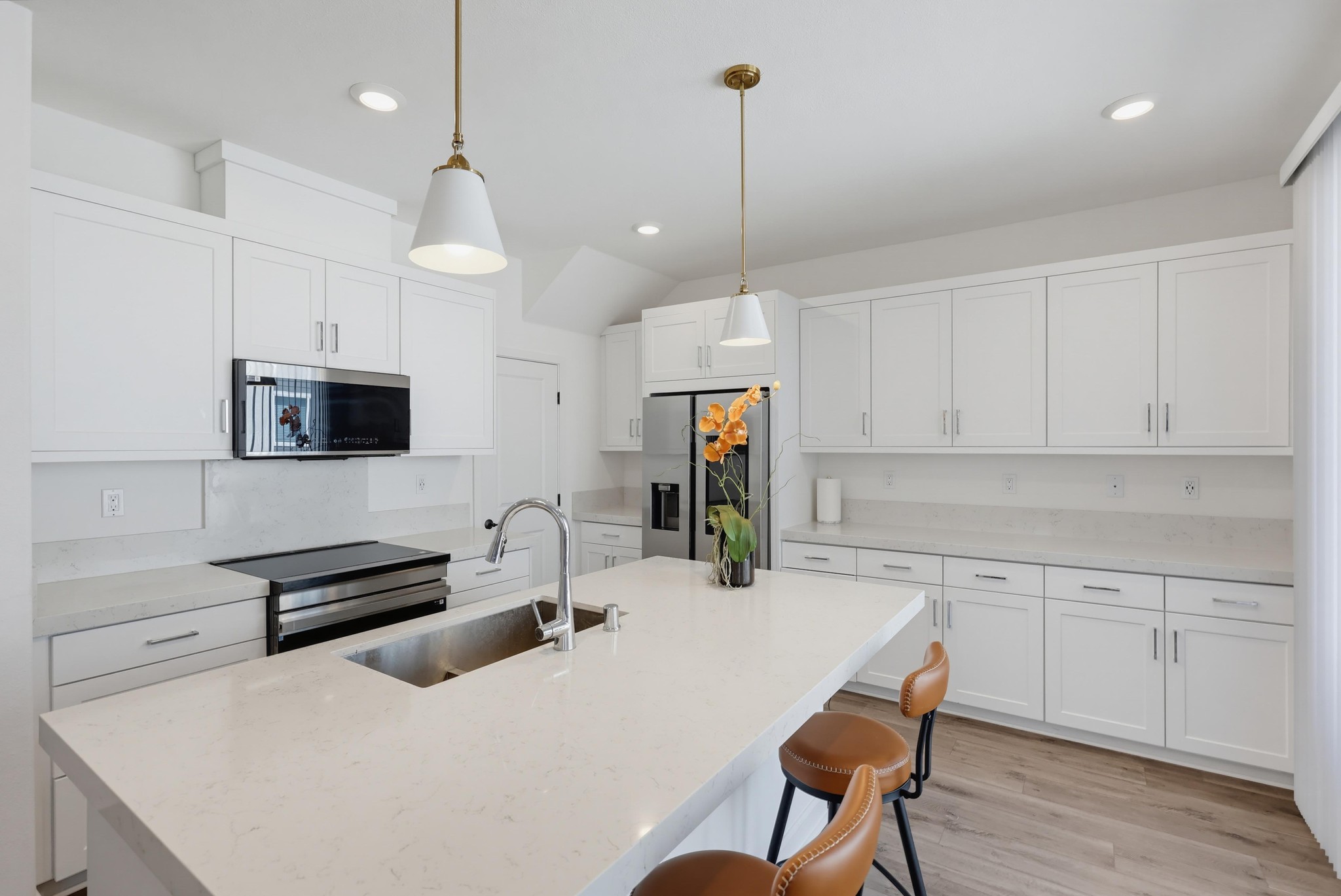 Virtual tour photo 16 of 53 for 844 Makani St #1