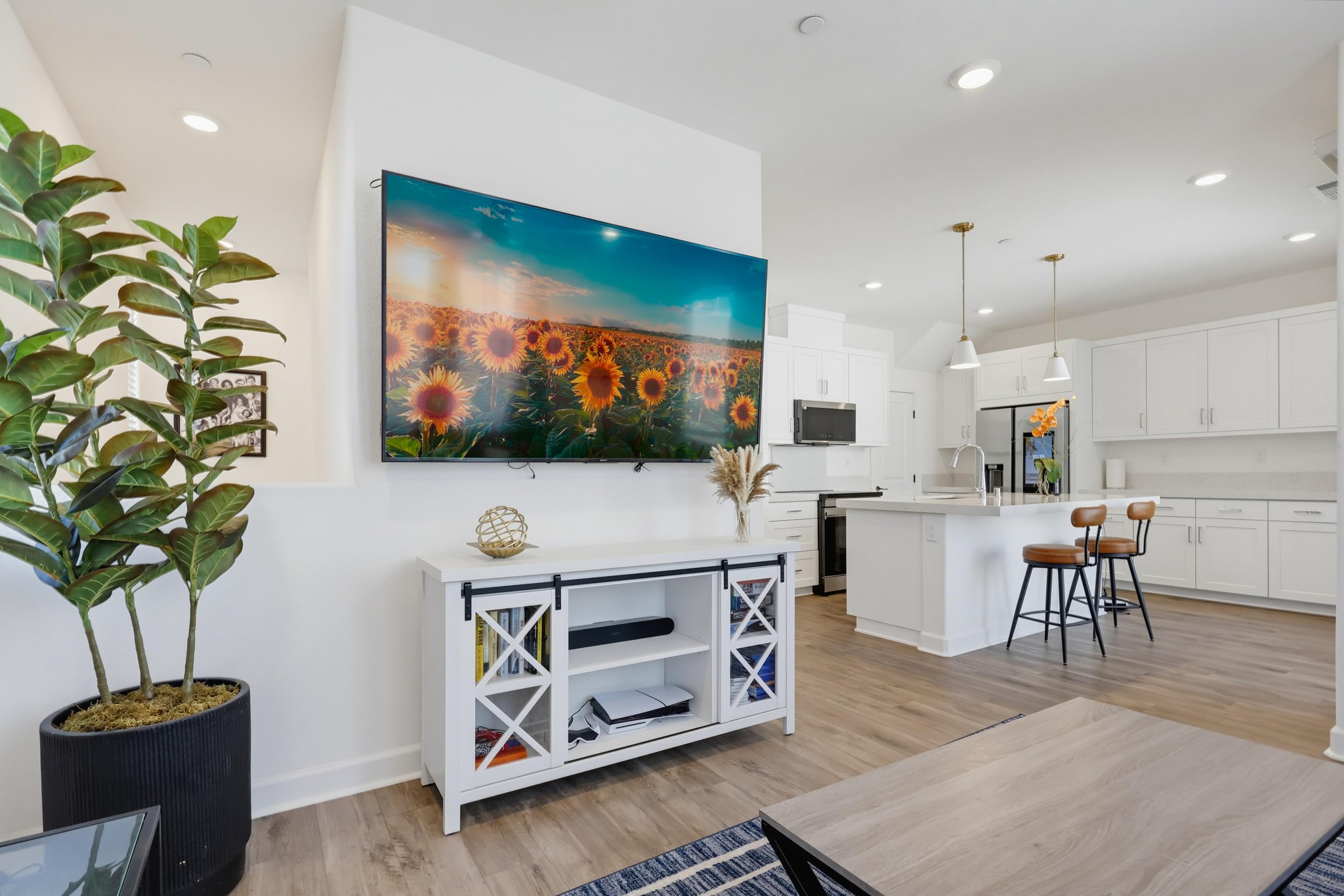 Virtual tour photo 27 of 53 for 844 Makani St #1