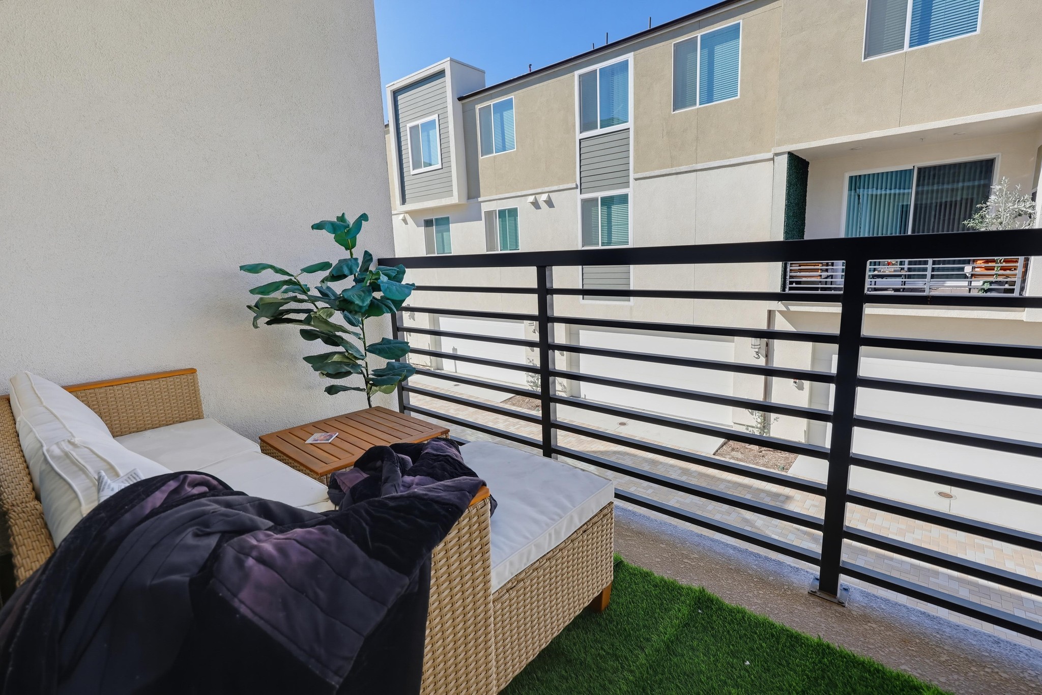 Virtual tour photo 31 of 53 for 844 Makani St #1