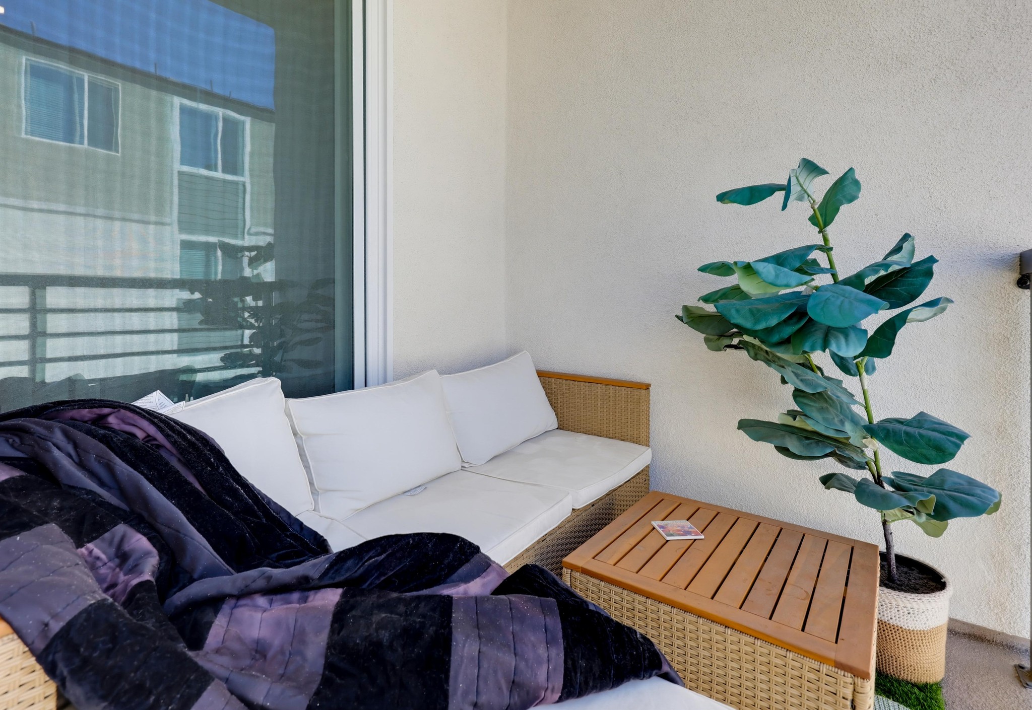 Virtual tour photo 32 of 53 for 844 Makani St #1