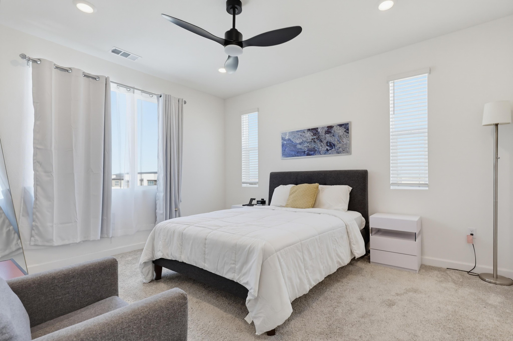 Virtual tour photo 34 of 53 for 844 Makani St #1