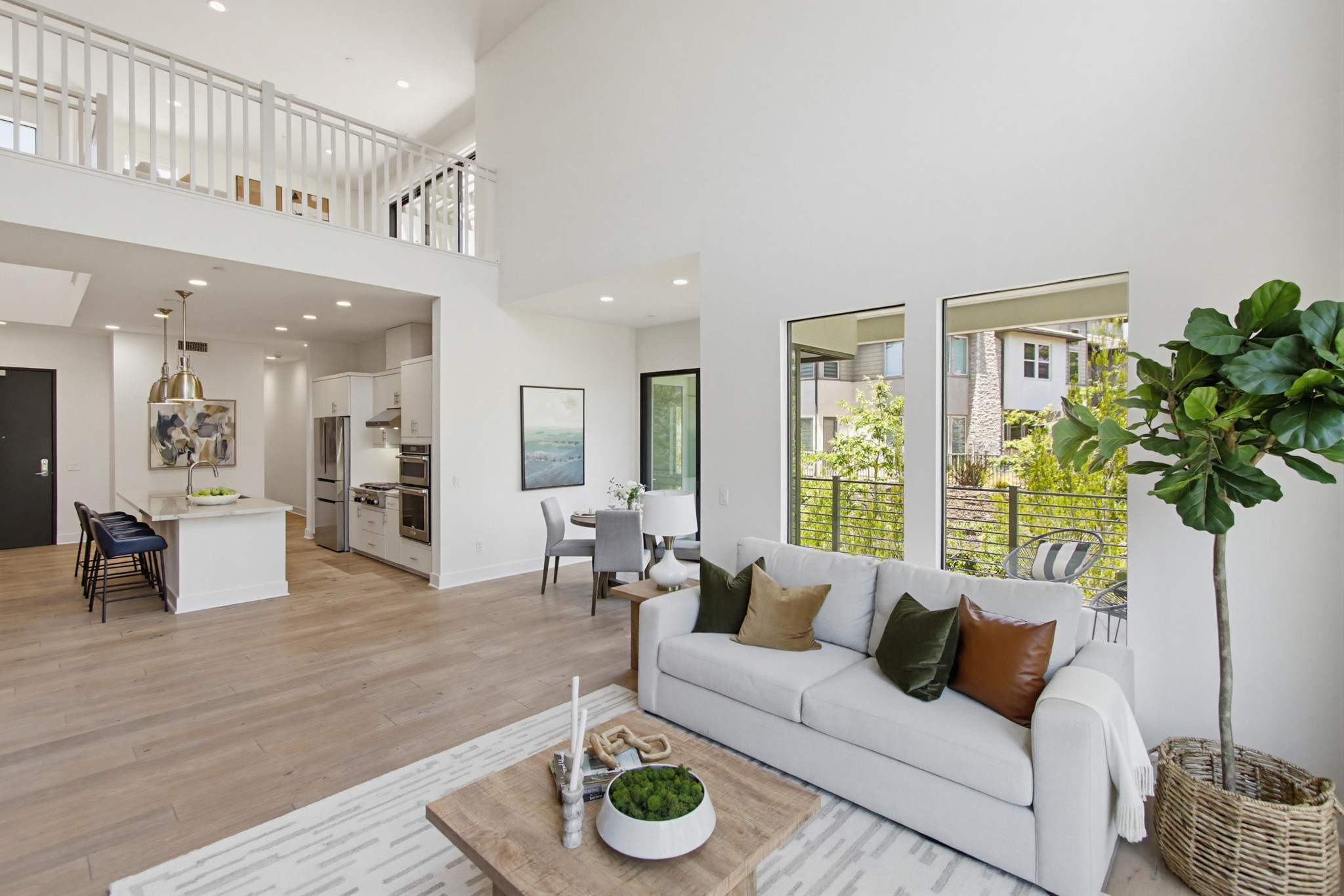 Virtual tour photo 9 of 85 for 8442 Distinctive Dr
