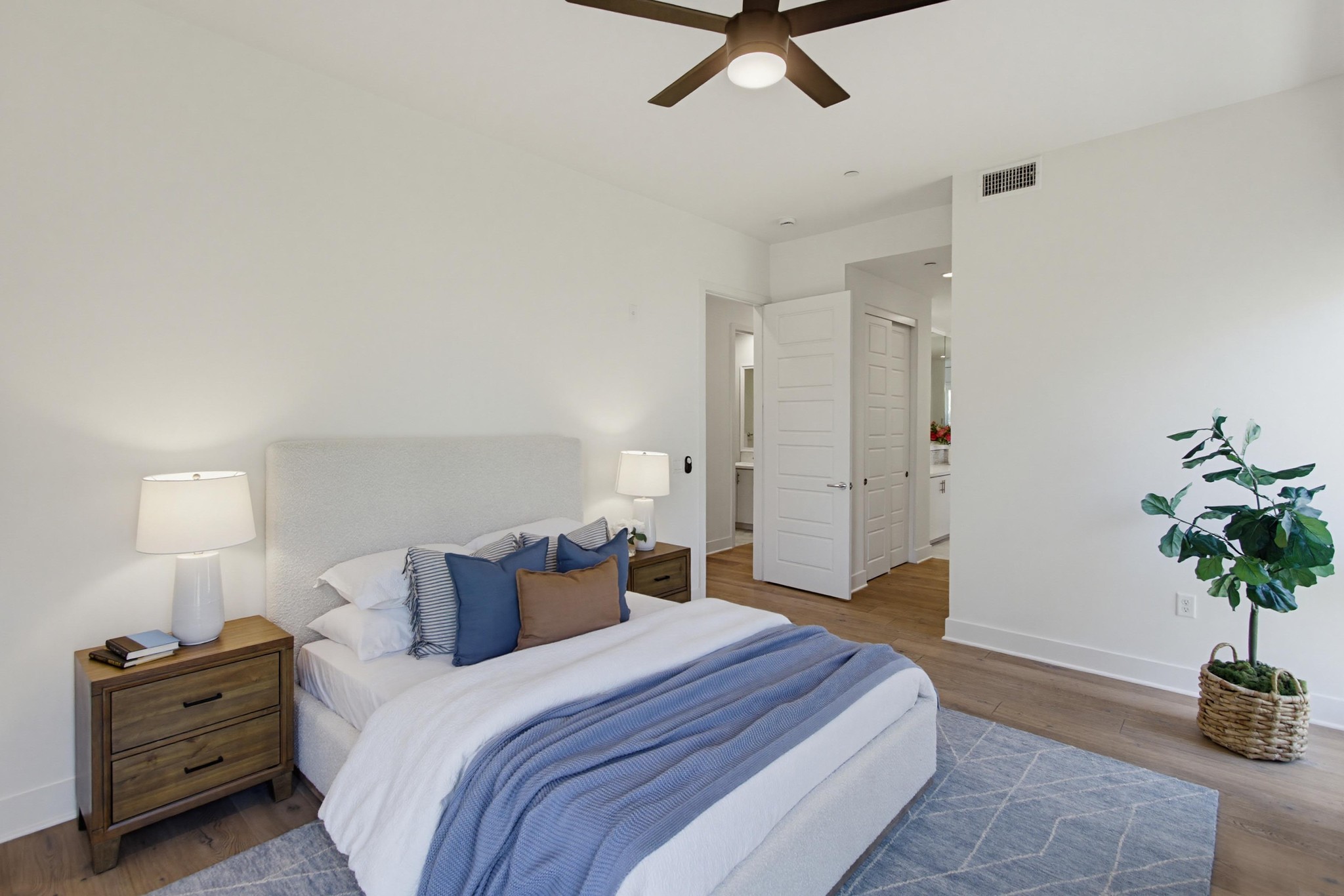 Virtual tour photo 28 of 85 for 8442 Distinctive Dr