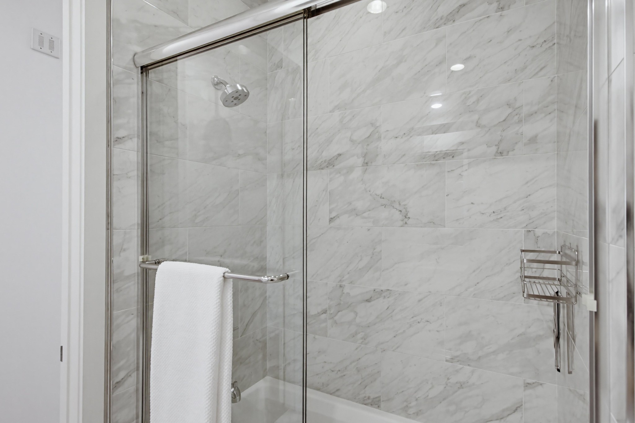 Virtual tour photo 34 of 85 for 8442 Distinctive Dr