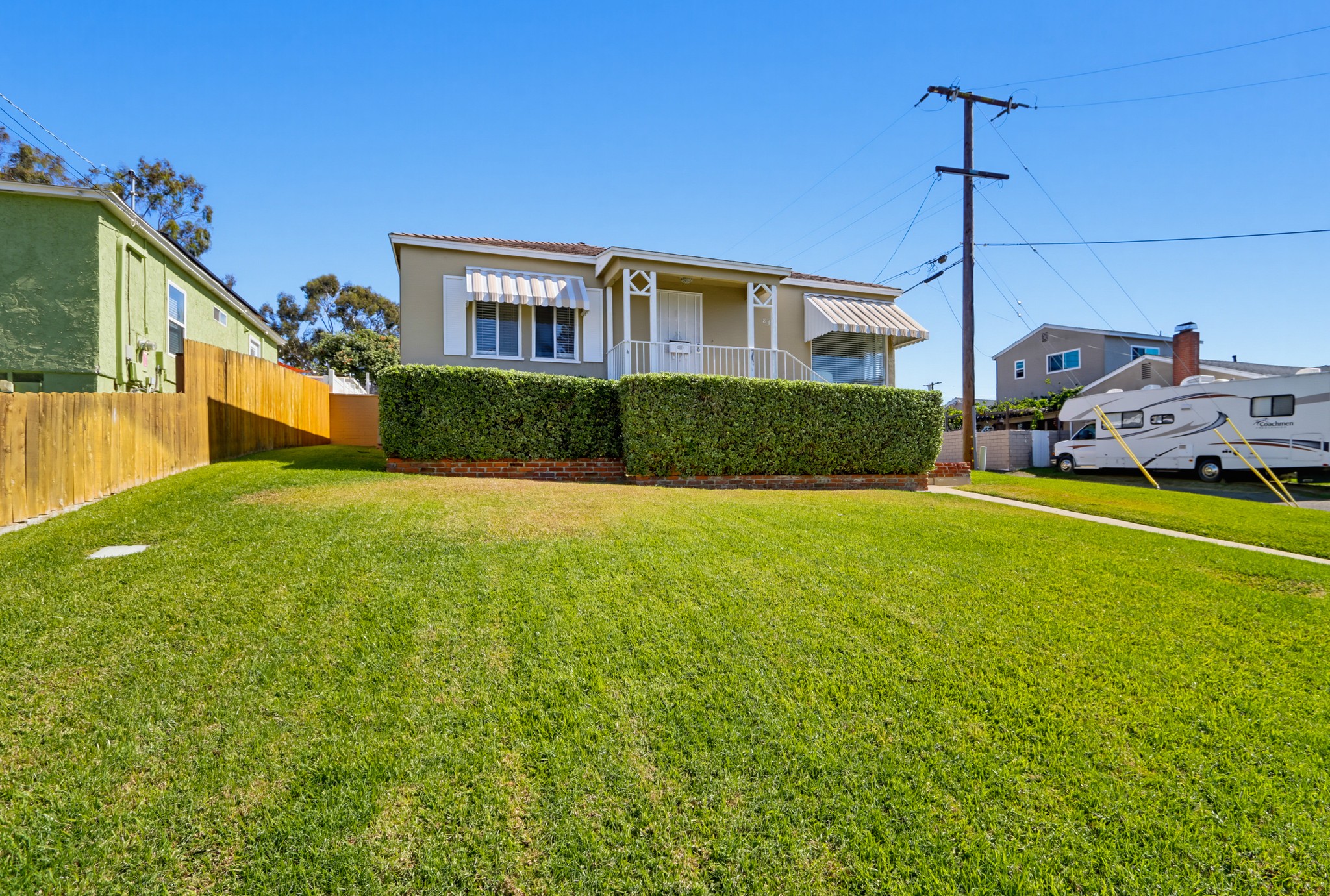 Virtual tour photo 6 of 50 for 845 1st Ave