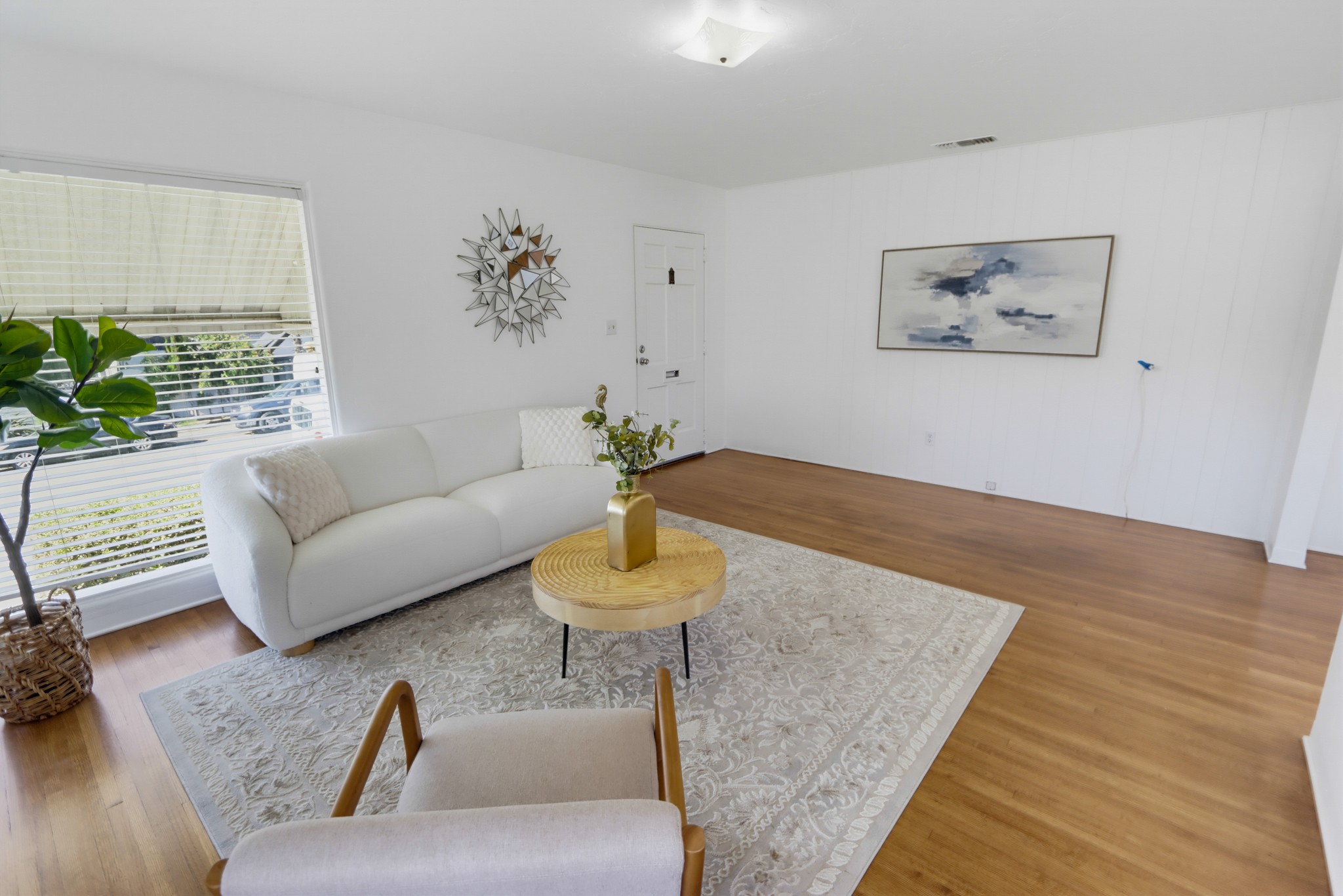 Virtual tour photo 10 of 50 for 845 1st Ave