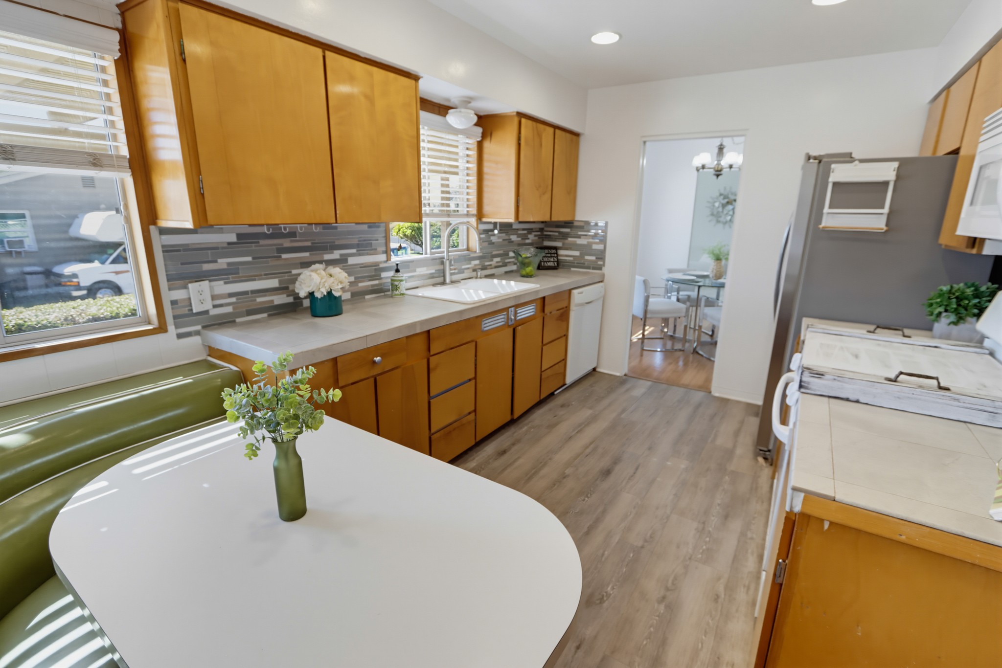 Virtual tour photo 17 of 50 for 845 1st Ave