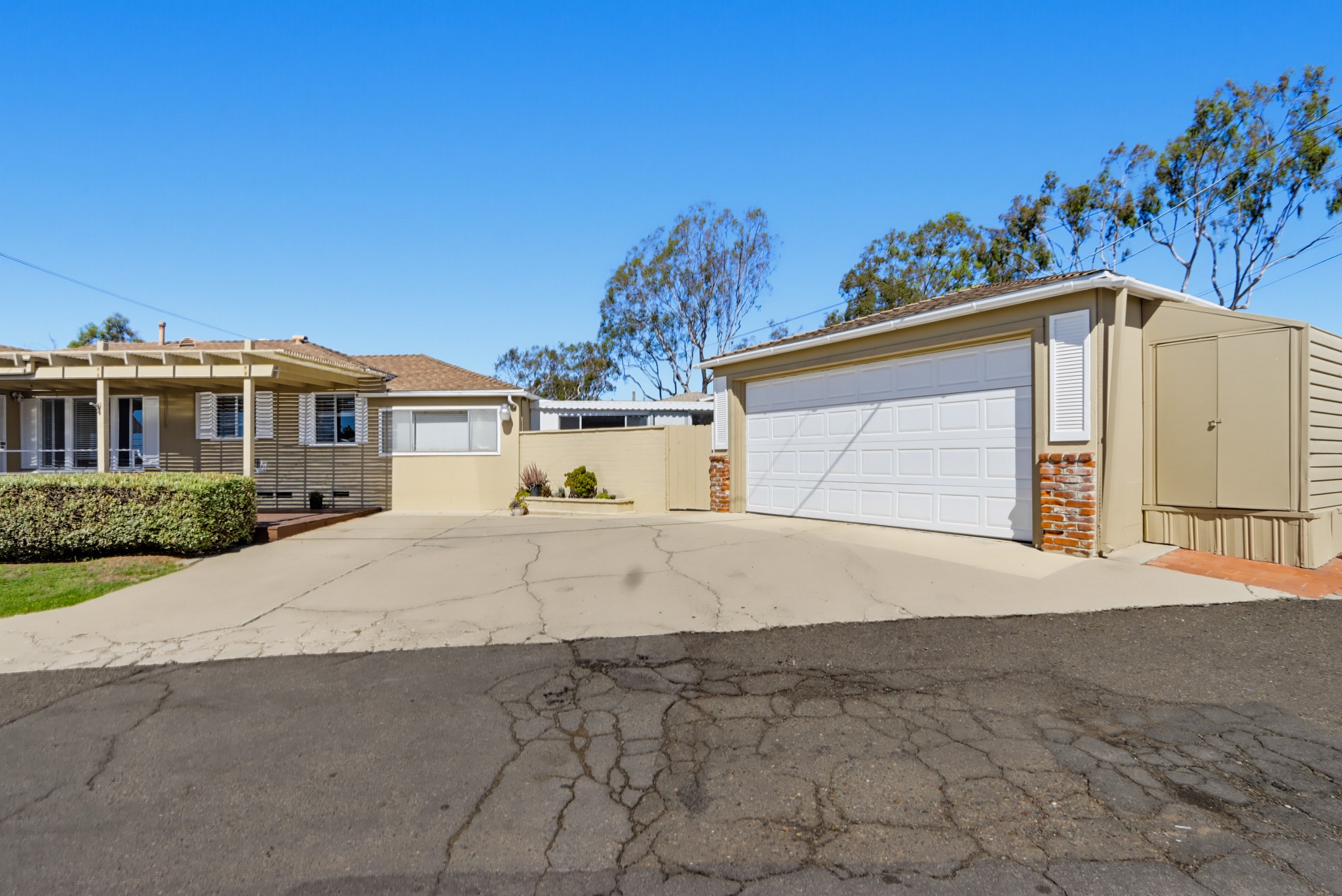 Virtual tour photo 49 of 50 for 845 1st Ave