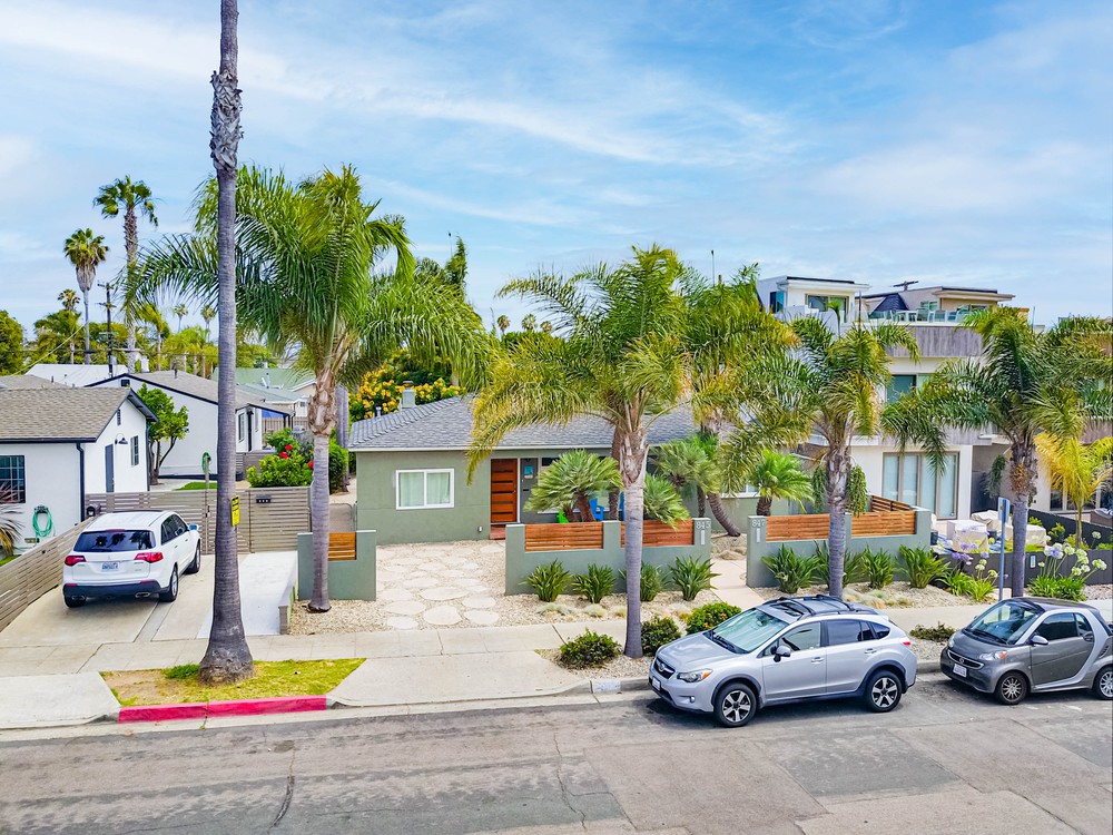 Virtual tour photo 5 of 28 for 845 Opal St