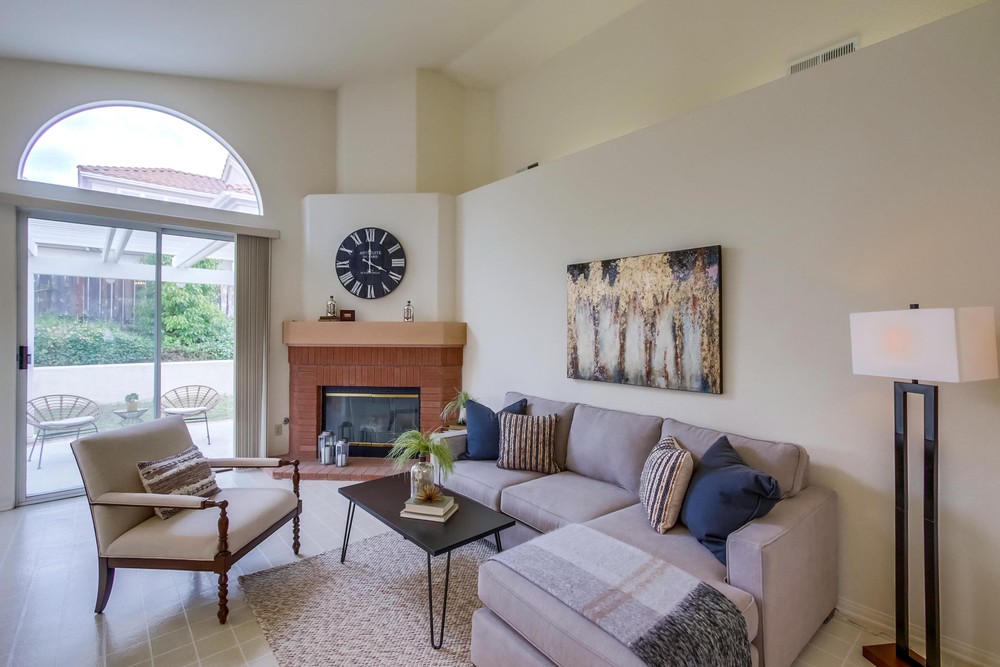 Virtual tour photo 11 of 39 for 8454 Burr Ln