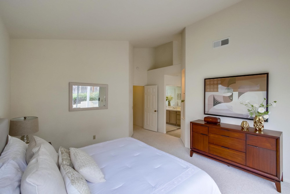 Virtual tour photo 21 of 39 for 8454 Burr Ln