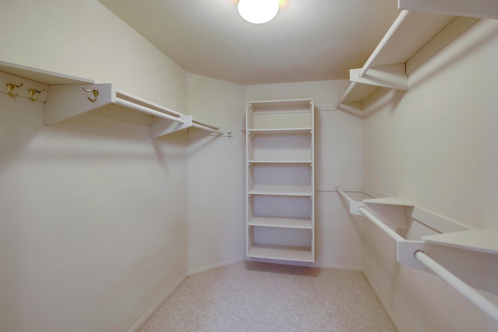 Virtual tour photo 26 of 39 for 8454 Burr Ln