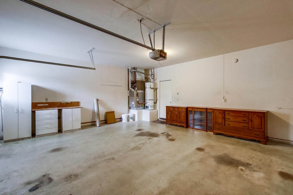 Virtual tour photo 34 of 39 for 8454 Burr Ln